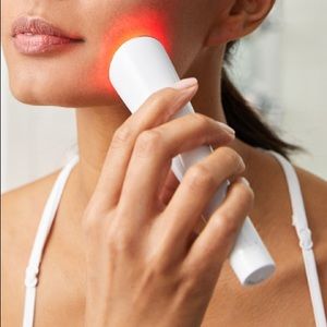 REVIVE | Glo Light Therapy Wrinkle and Anti-Aging Device